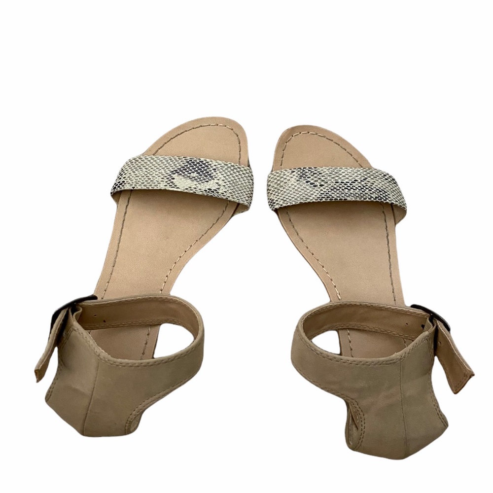 Gap Sandals Women’s Size 6 Snakeskin Tan Adjustable Buckle Summer Neutral